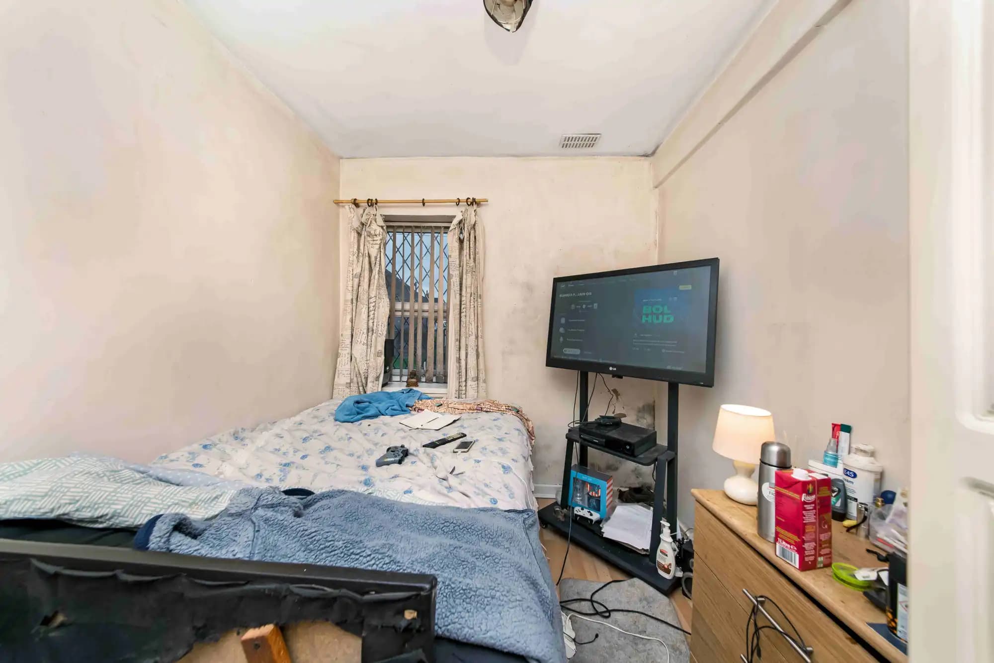 property photo 13 of 14