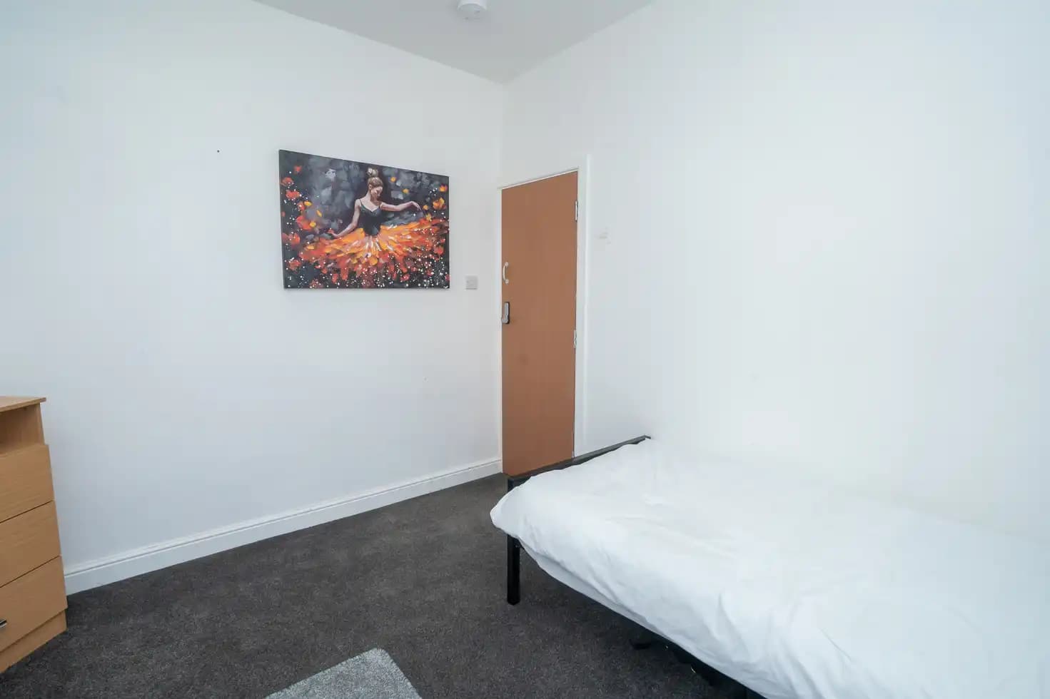 property photo 4 of 26