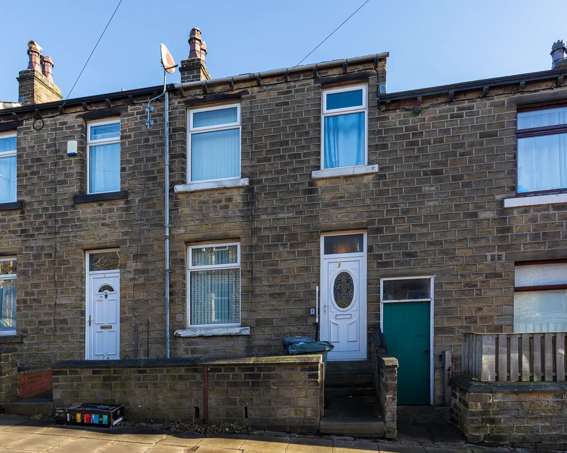 property photo 2 of 13