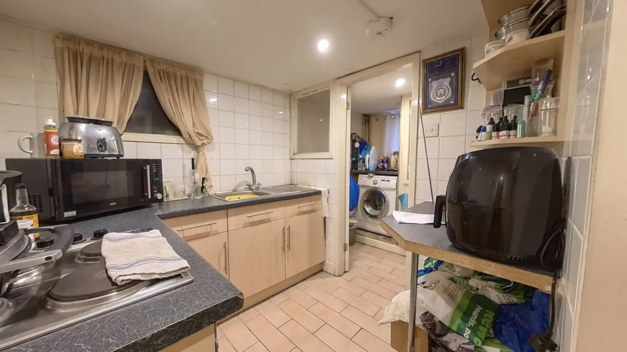 property photo 5 of 28