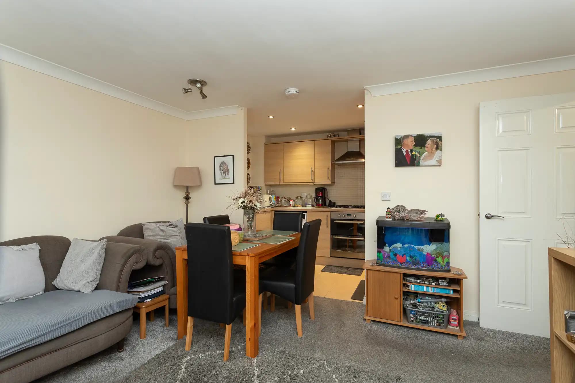 property photo 7 of 17
