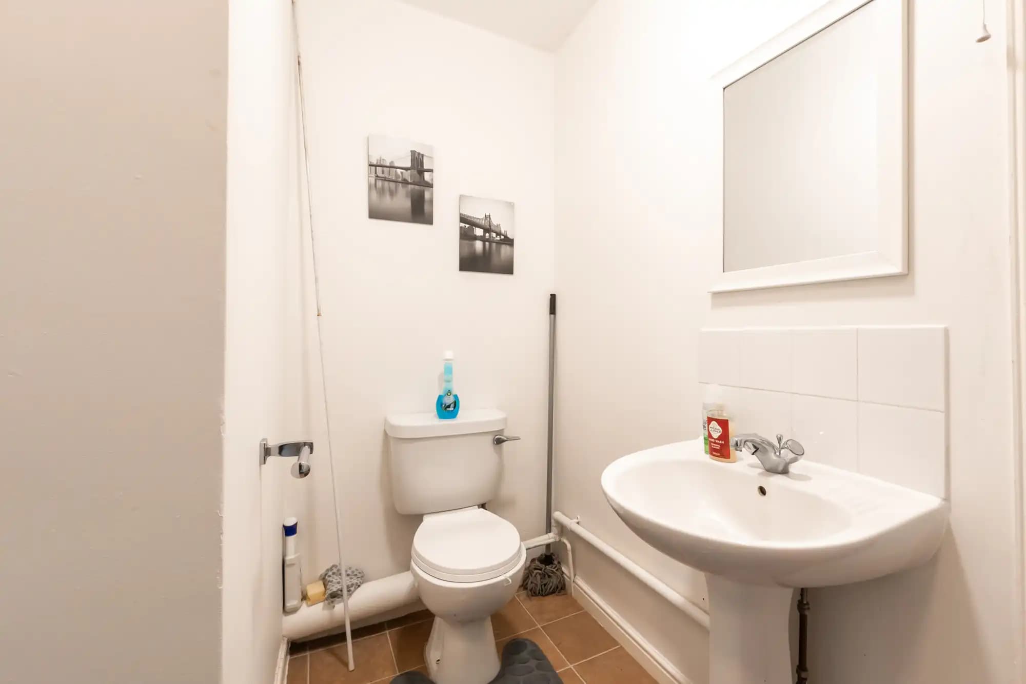 property photo 9 of 19