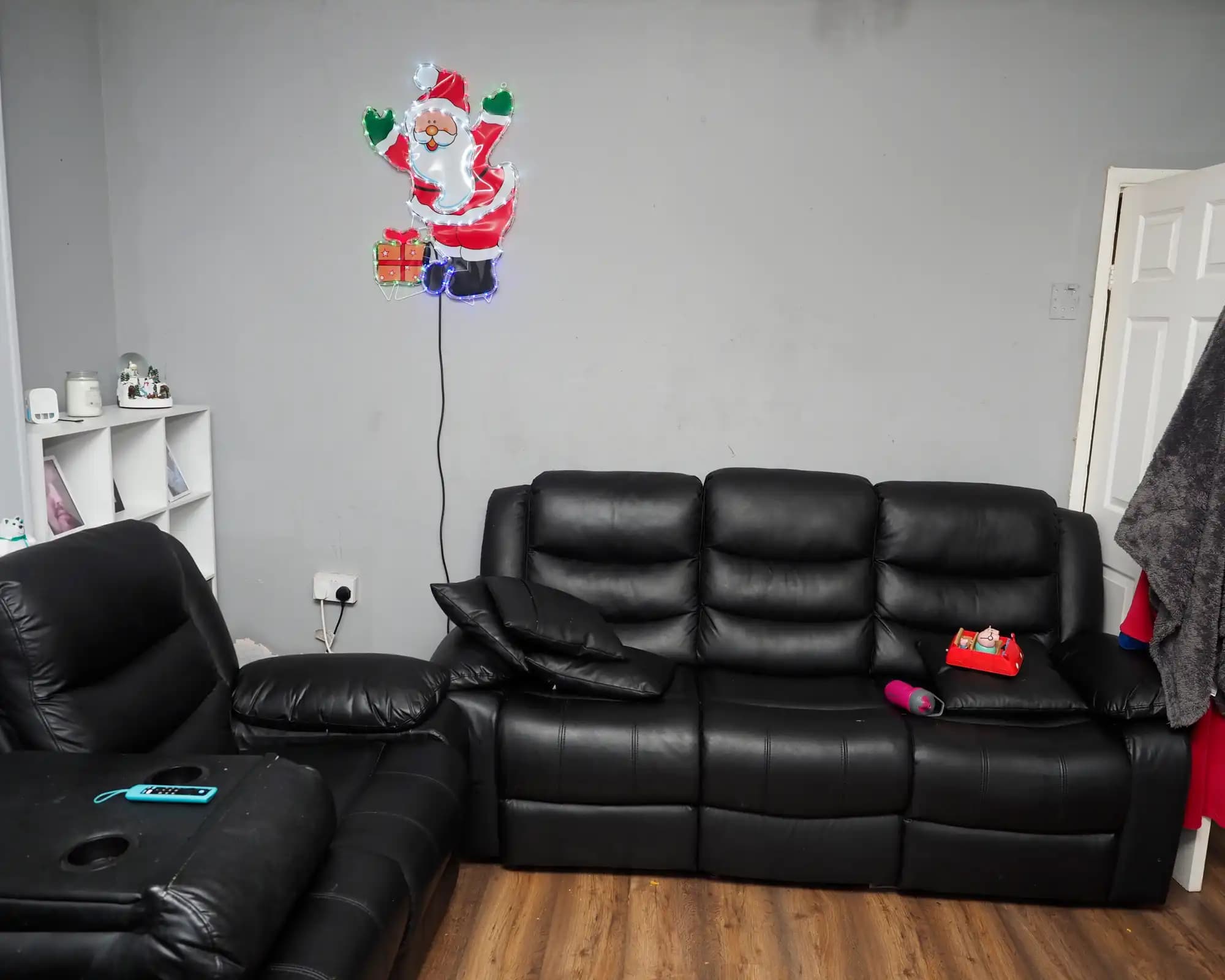 property photo 9 of 31
