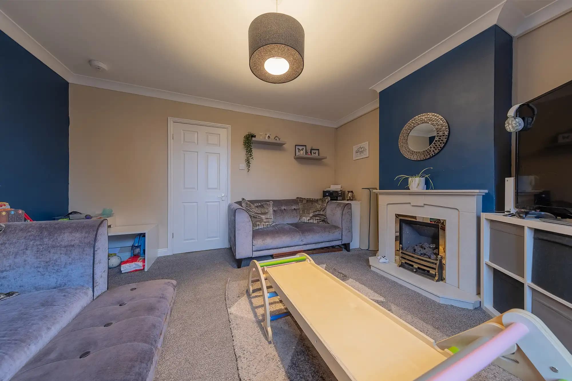 property photo 1 of 25