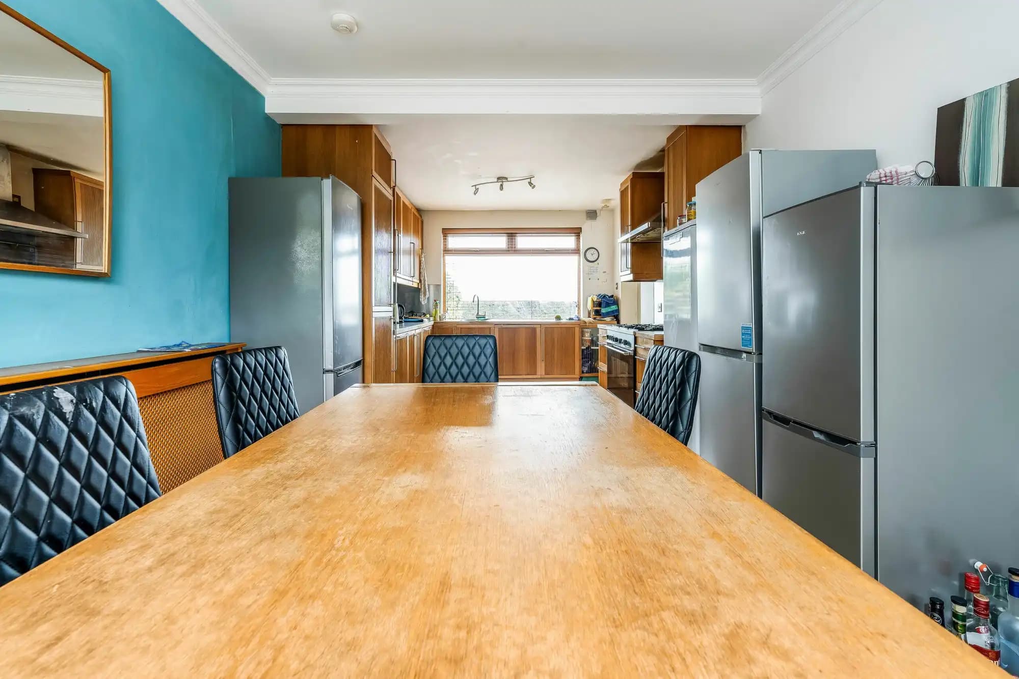 property photo 6 of 33