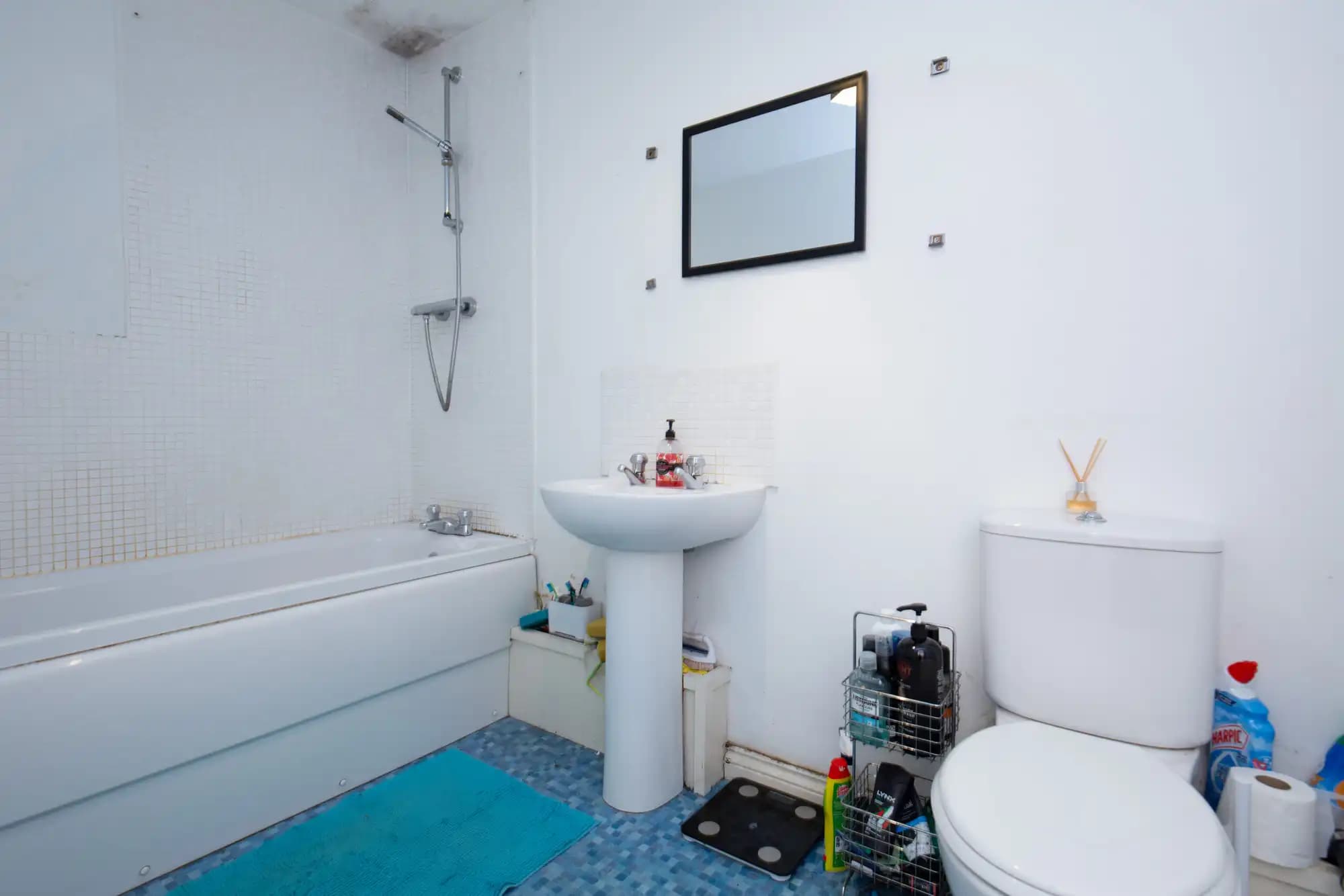 property photo 11 of 14