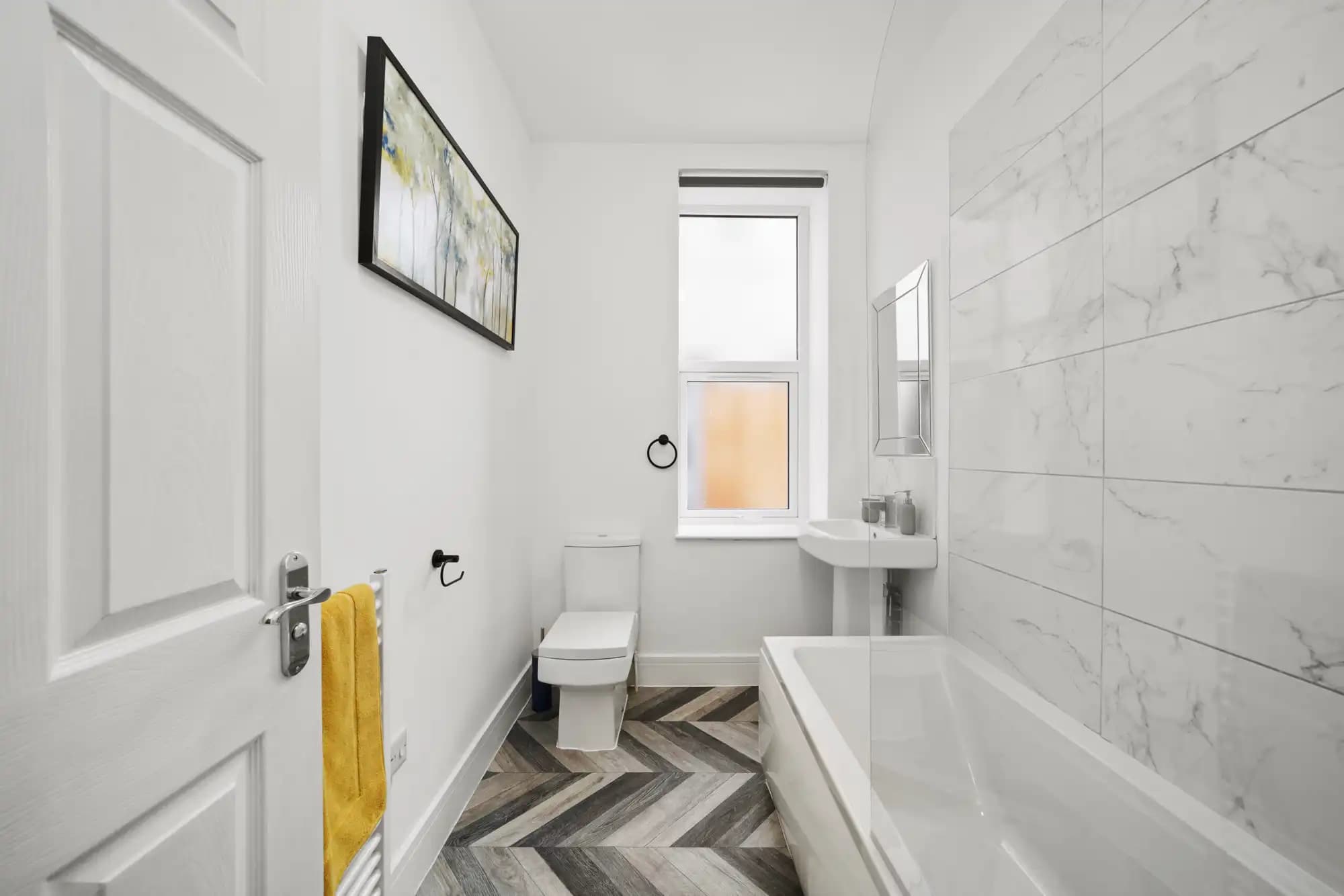 property photo 101 of 128