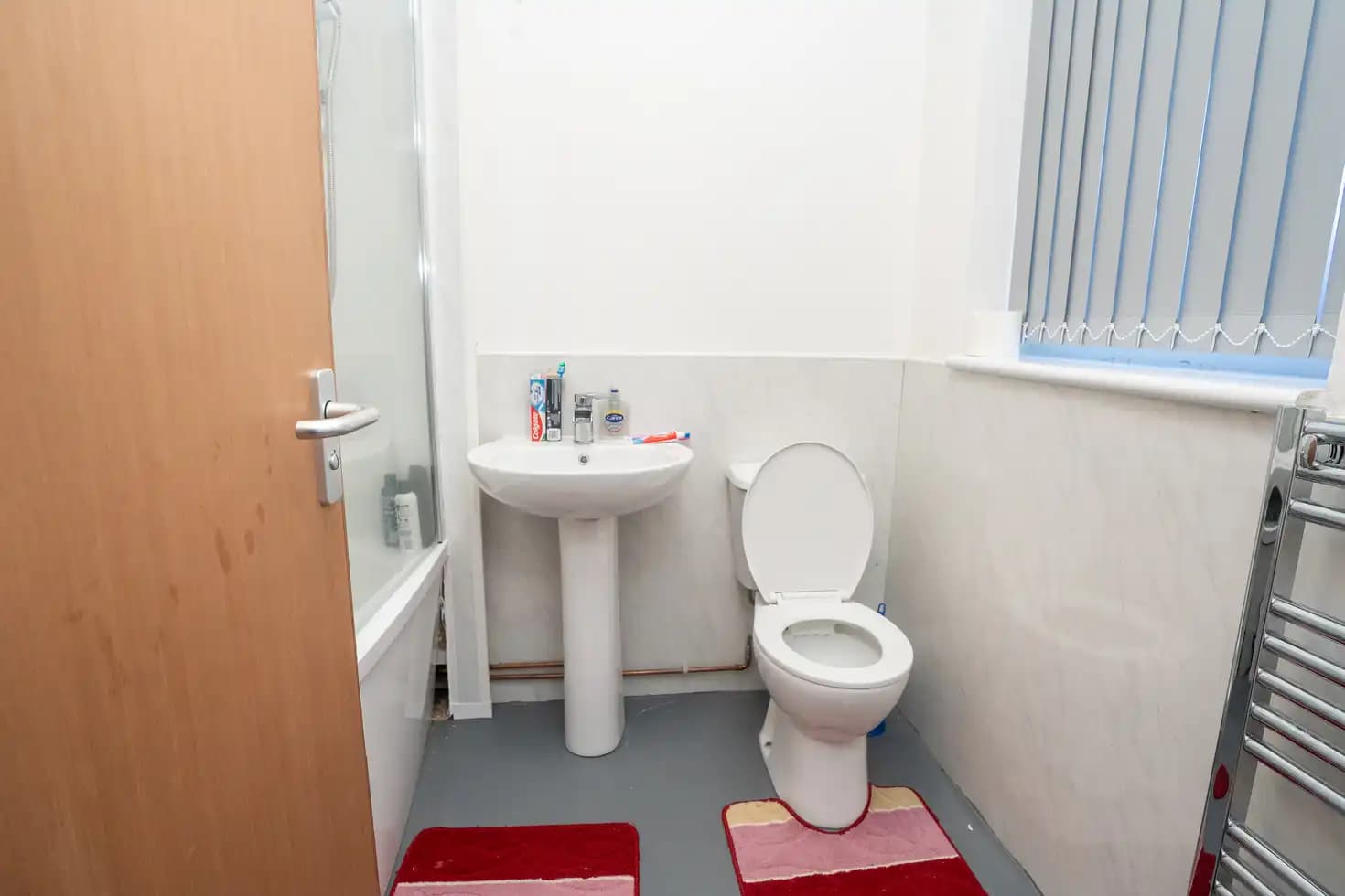 property photo 16 of 26