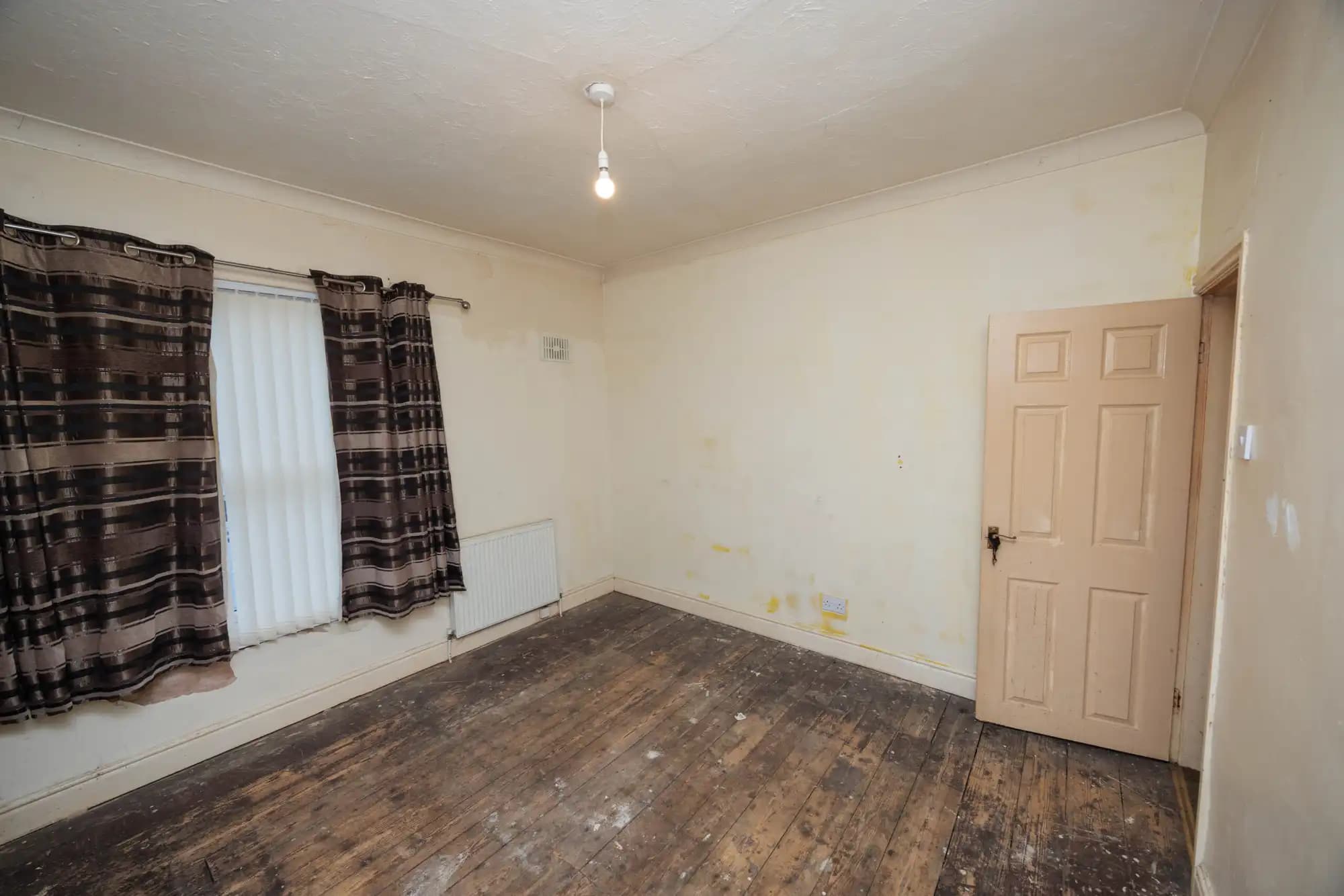 property photo 3 of 26
