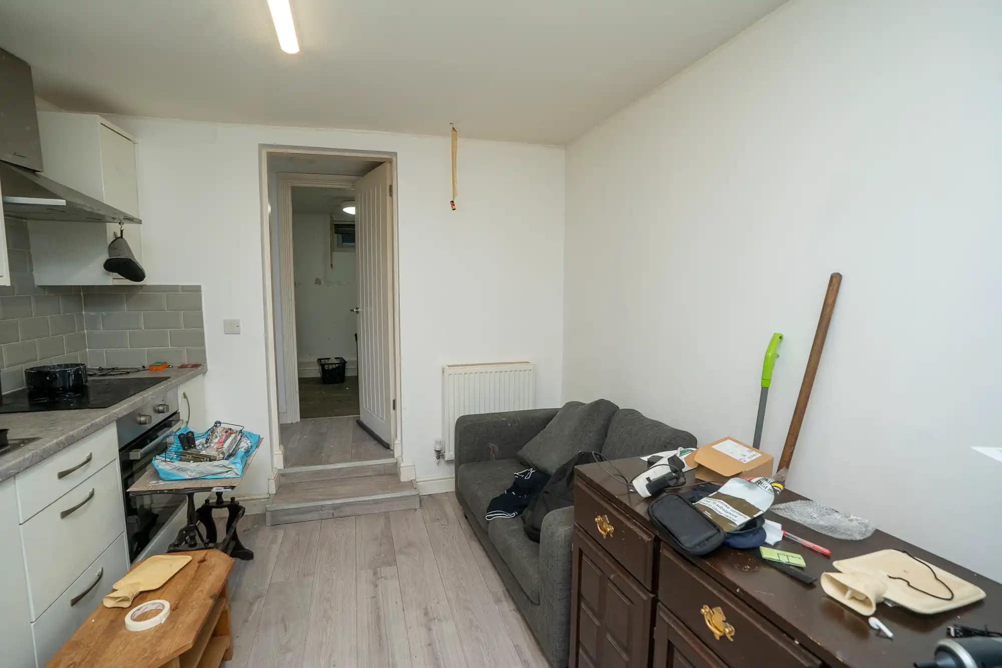 property photo 8 of 12