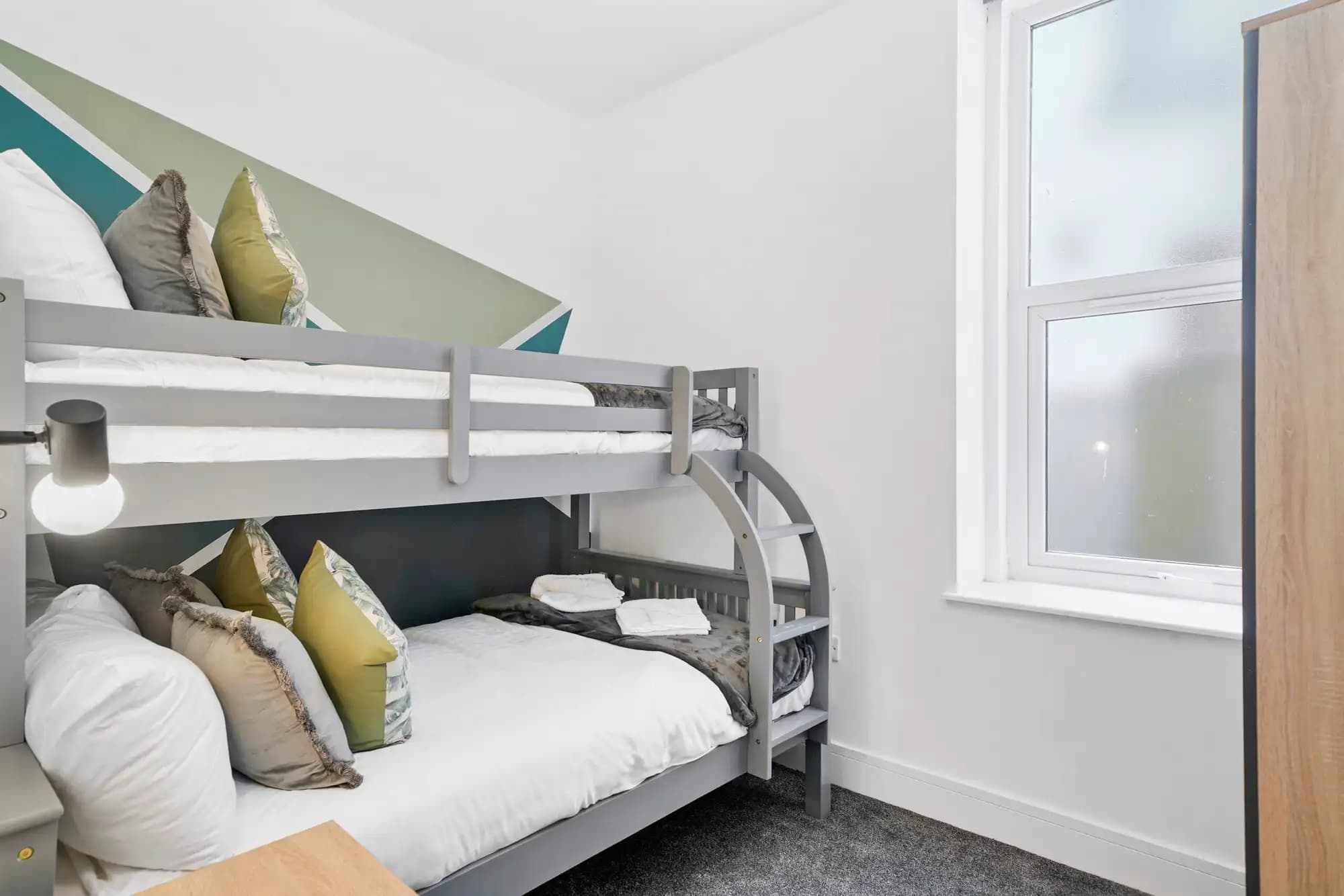 property photo 83 of 128