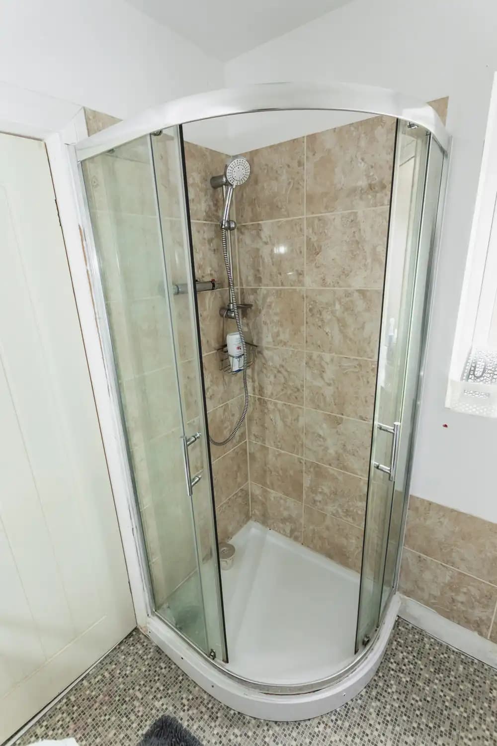 property photo 9 of 15