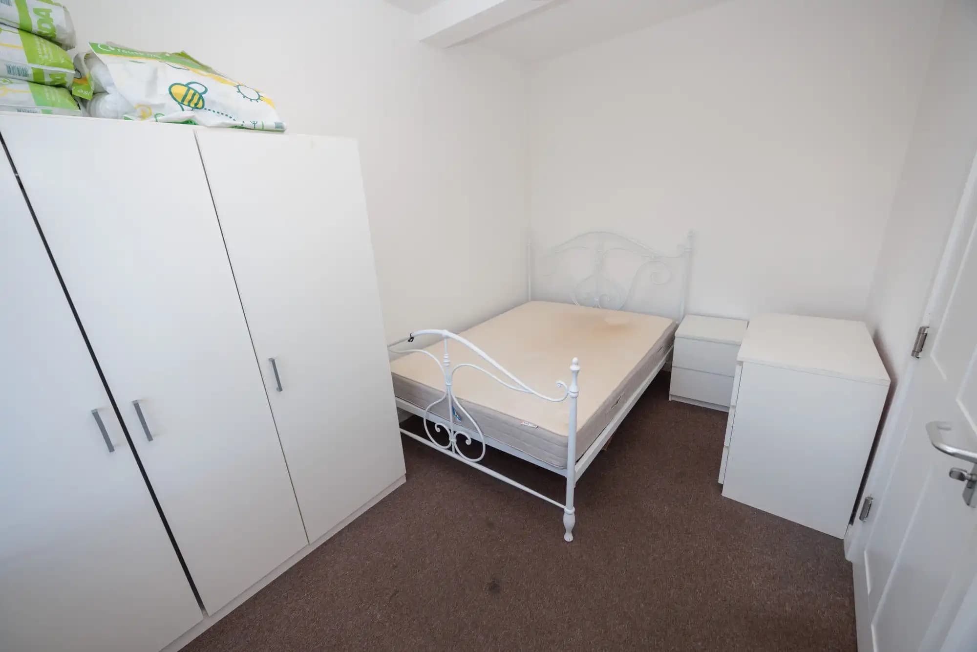 property photo 23 of 65