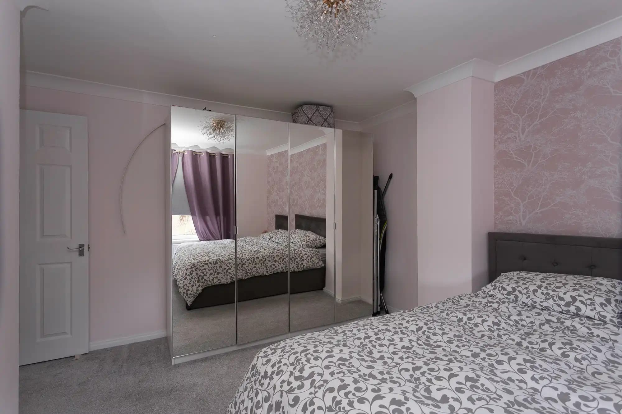 property photo 13 of 17