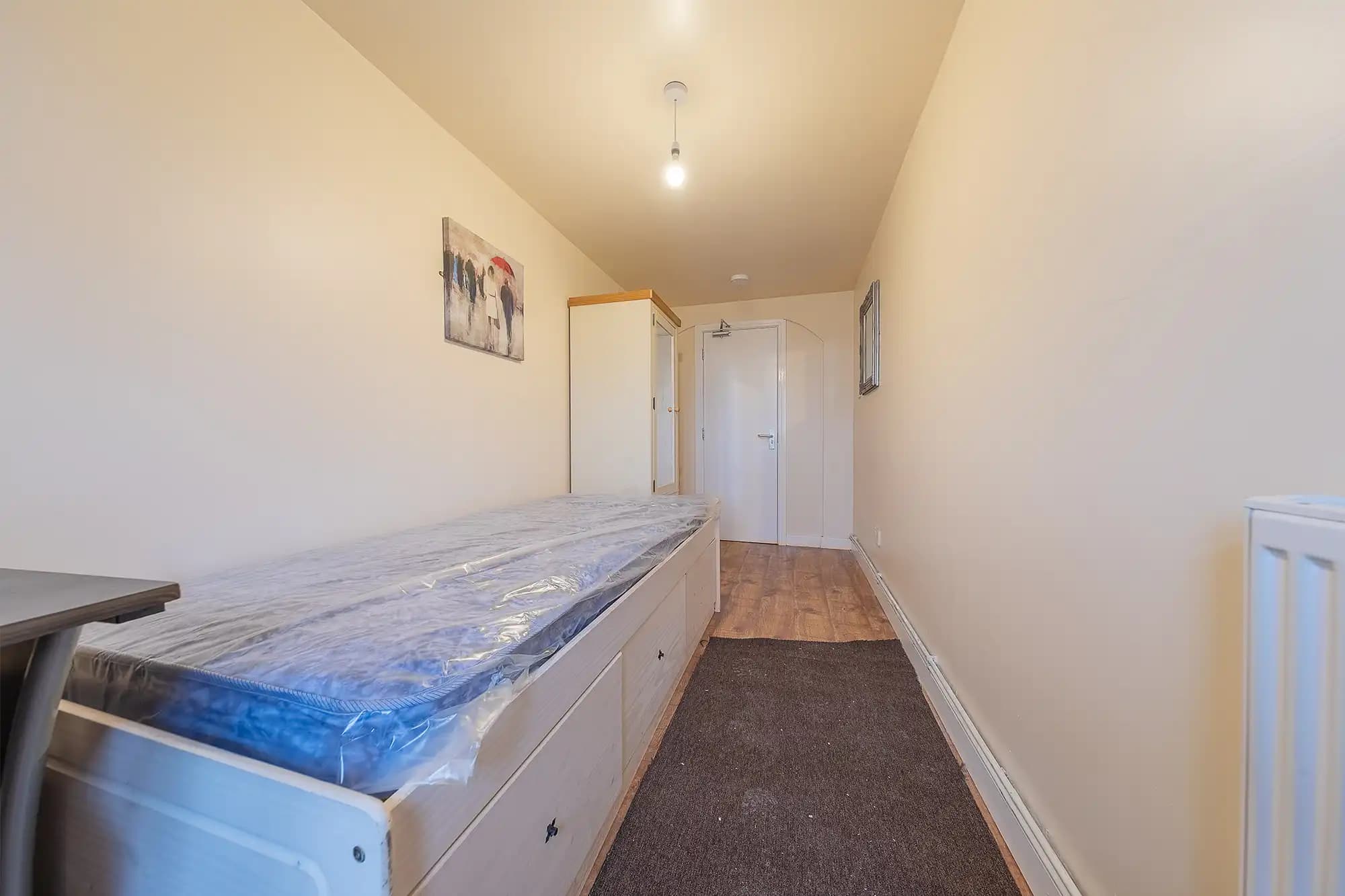 property photo 18 of 27