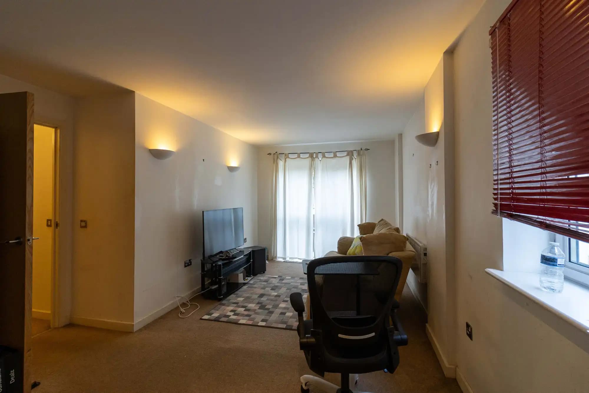 property photo 6 of 15