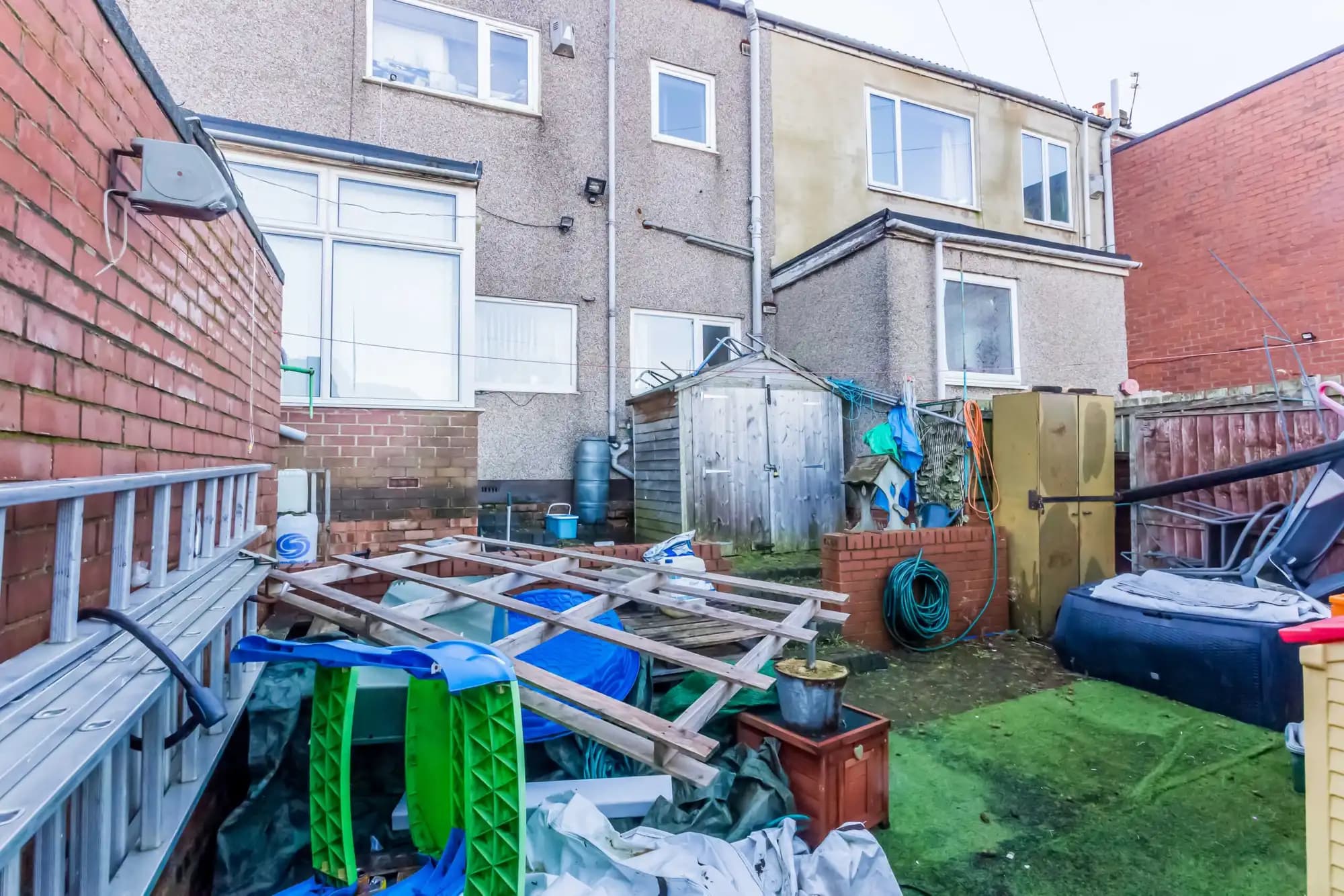 property photo 3 of 16