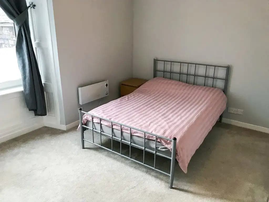 property photo 5 of 24