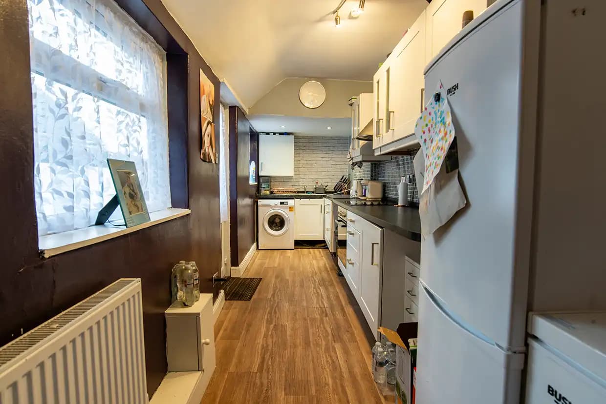 property photo 11 of 23