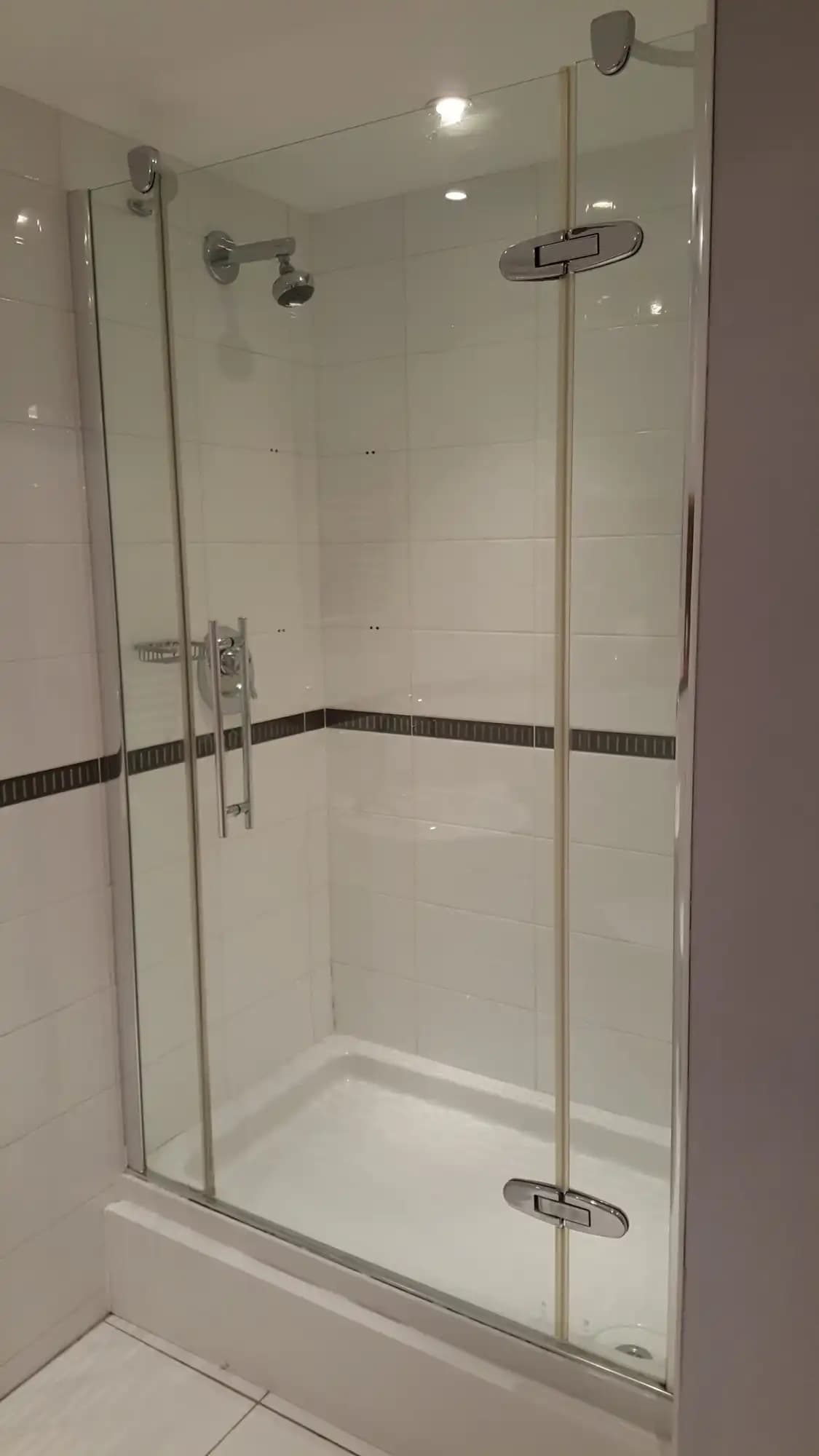 property photo 11 of 25