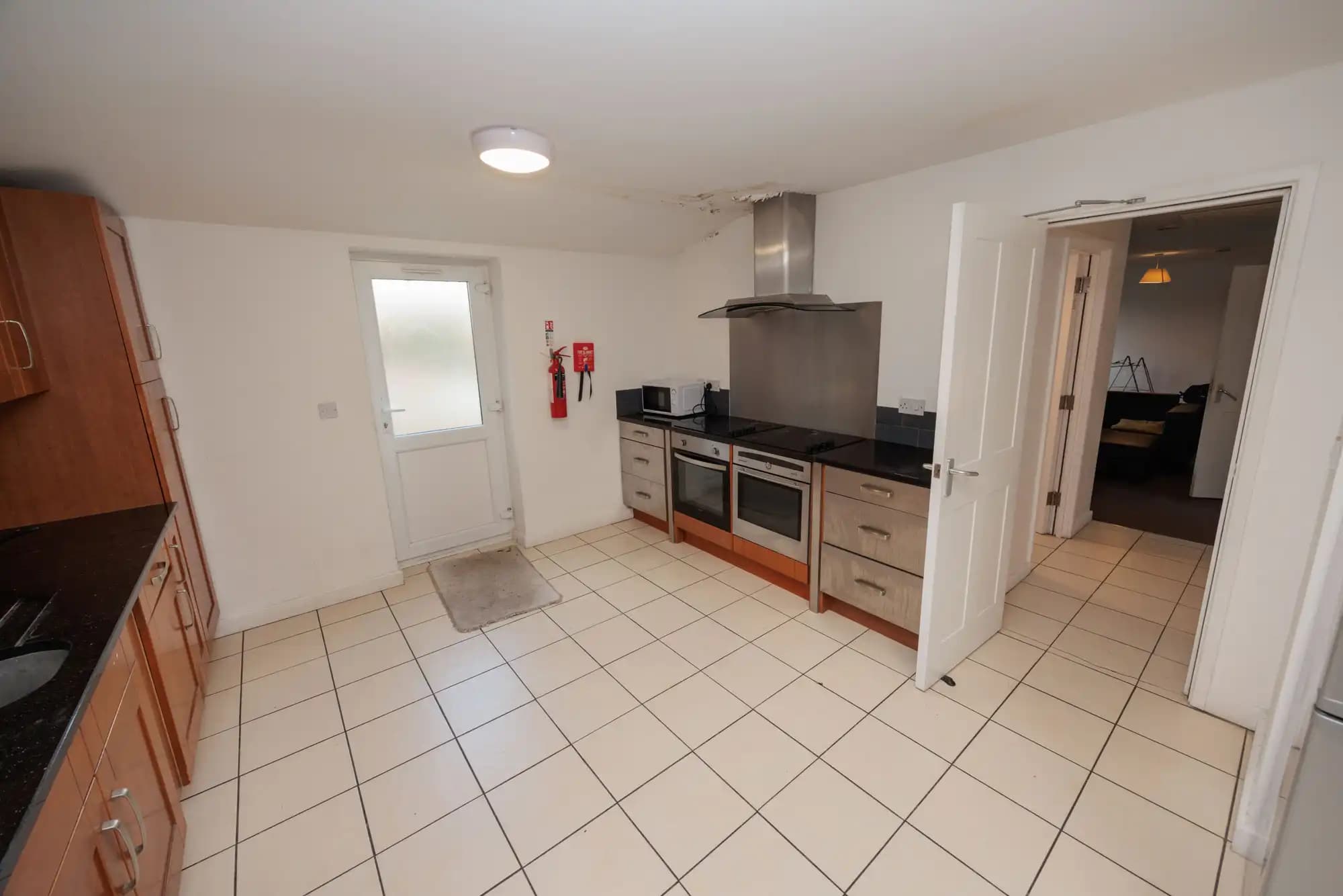 property photo 17 of 65