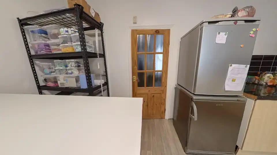 property photo 8 of 19