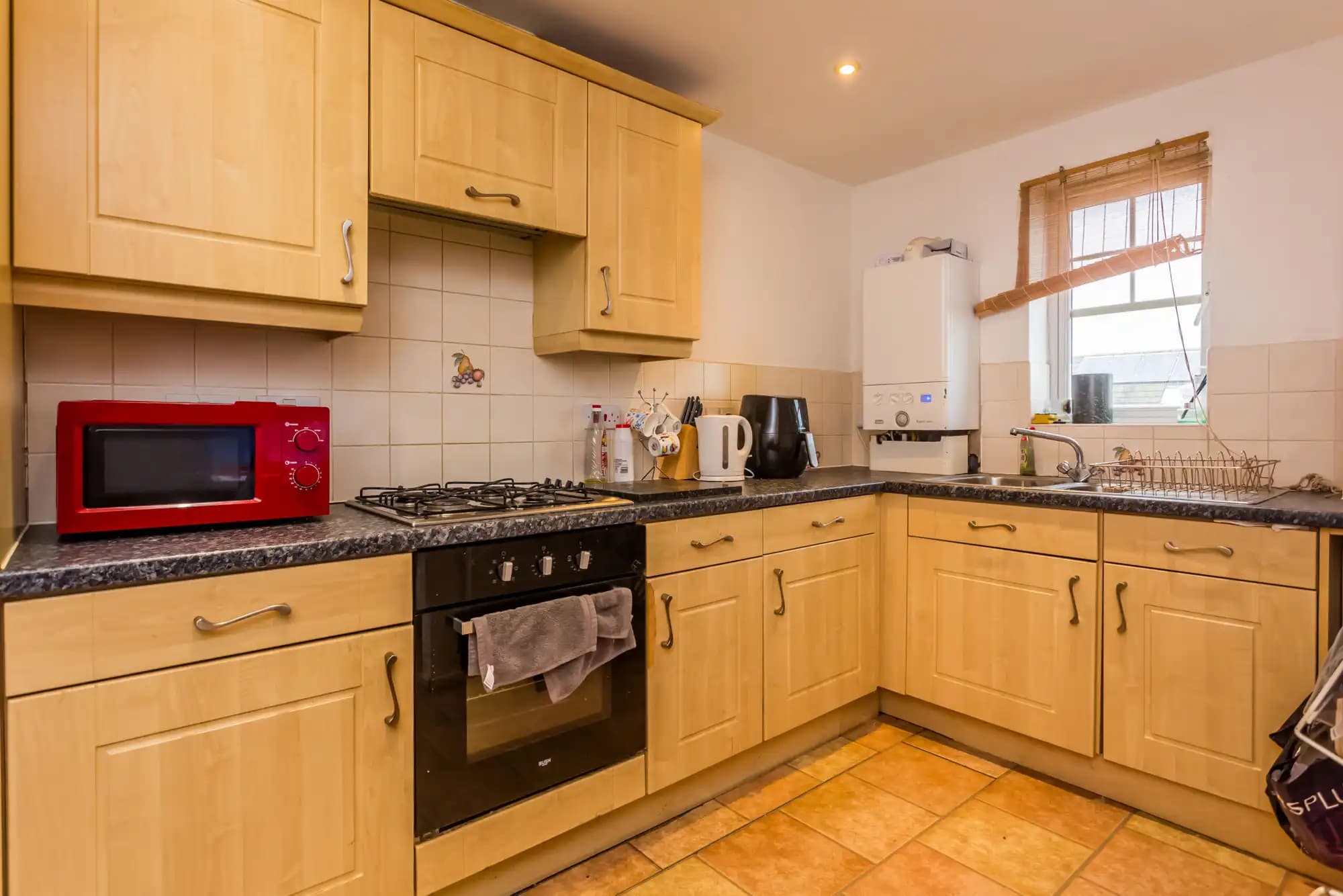 property photo 4 of 13