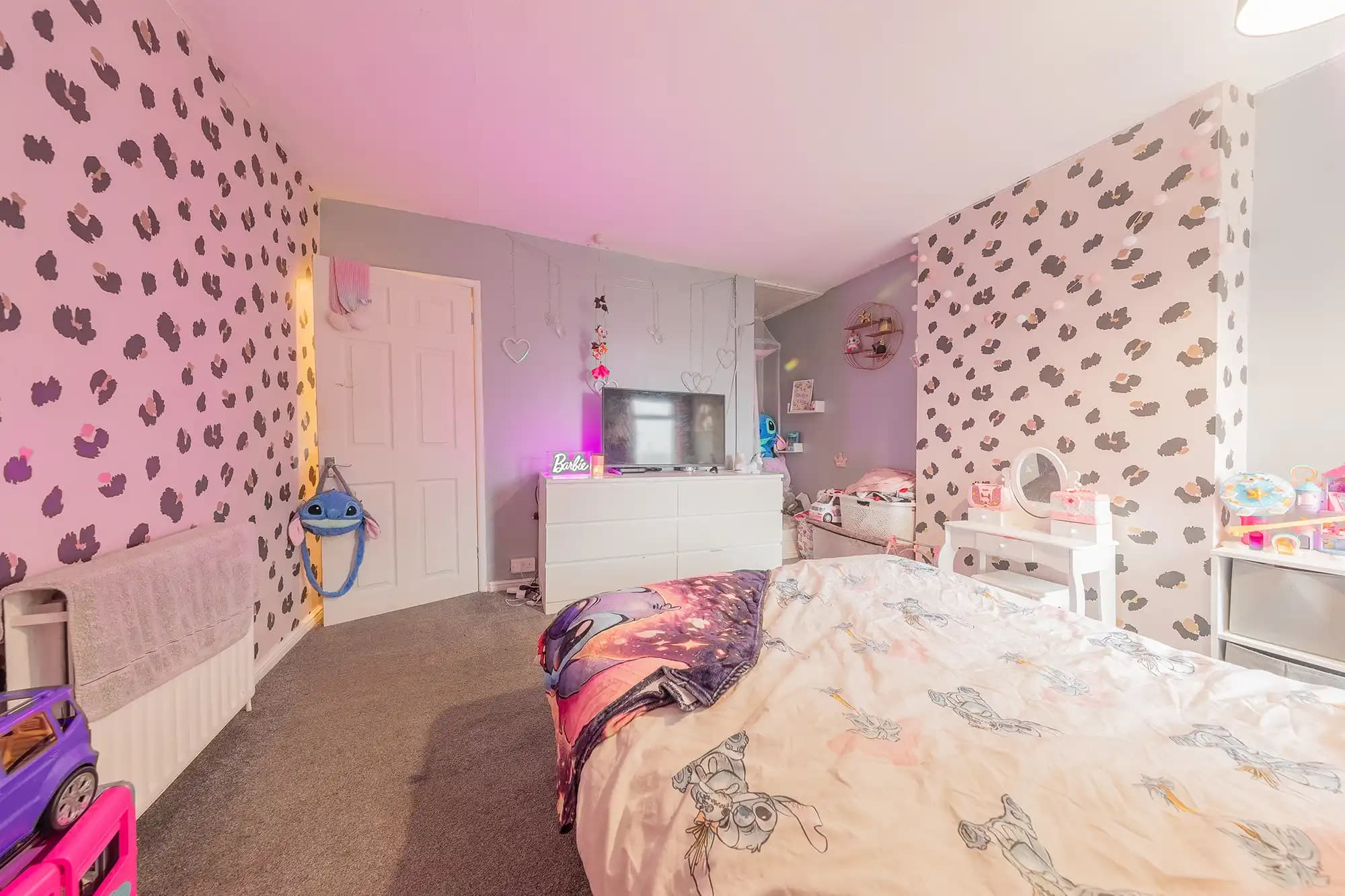 property photo 5 of 23