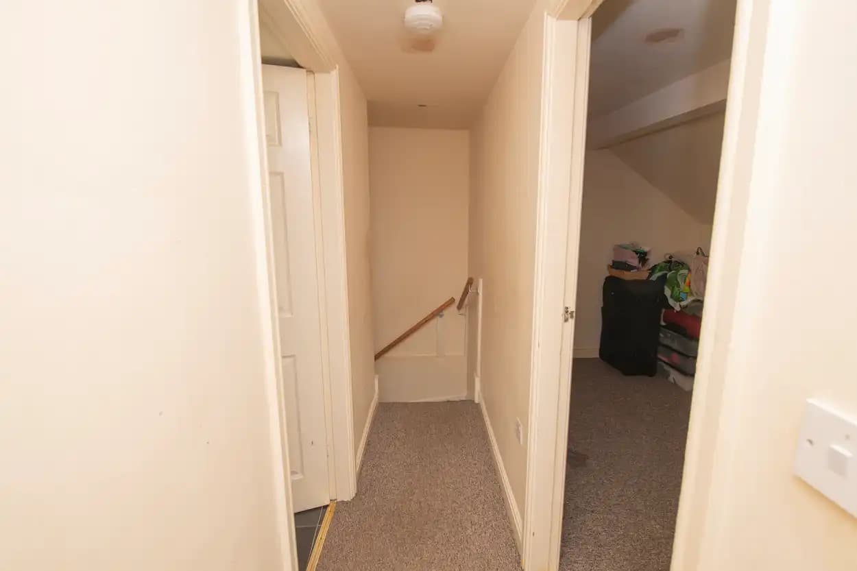 property photo 16 of 24