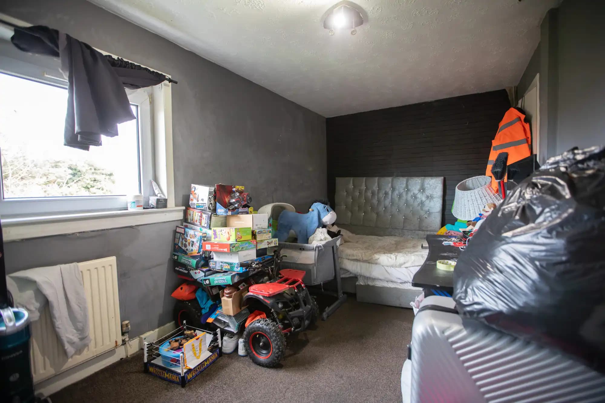 property photo 10 of 32