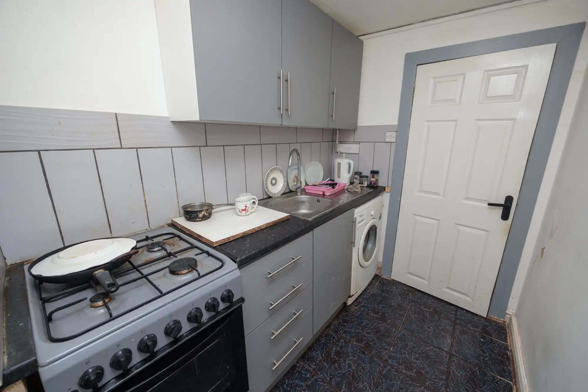 property photo 10 of 22