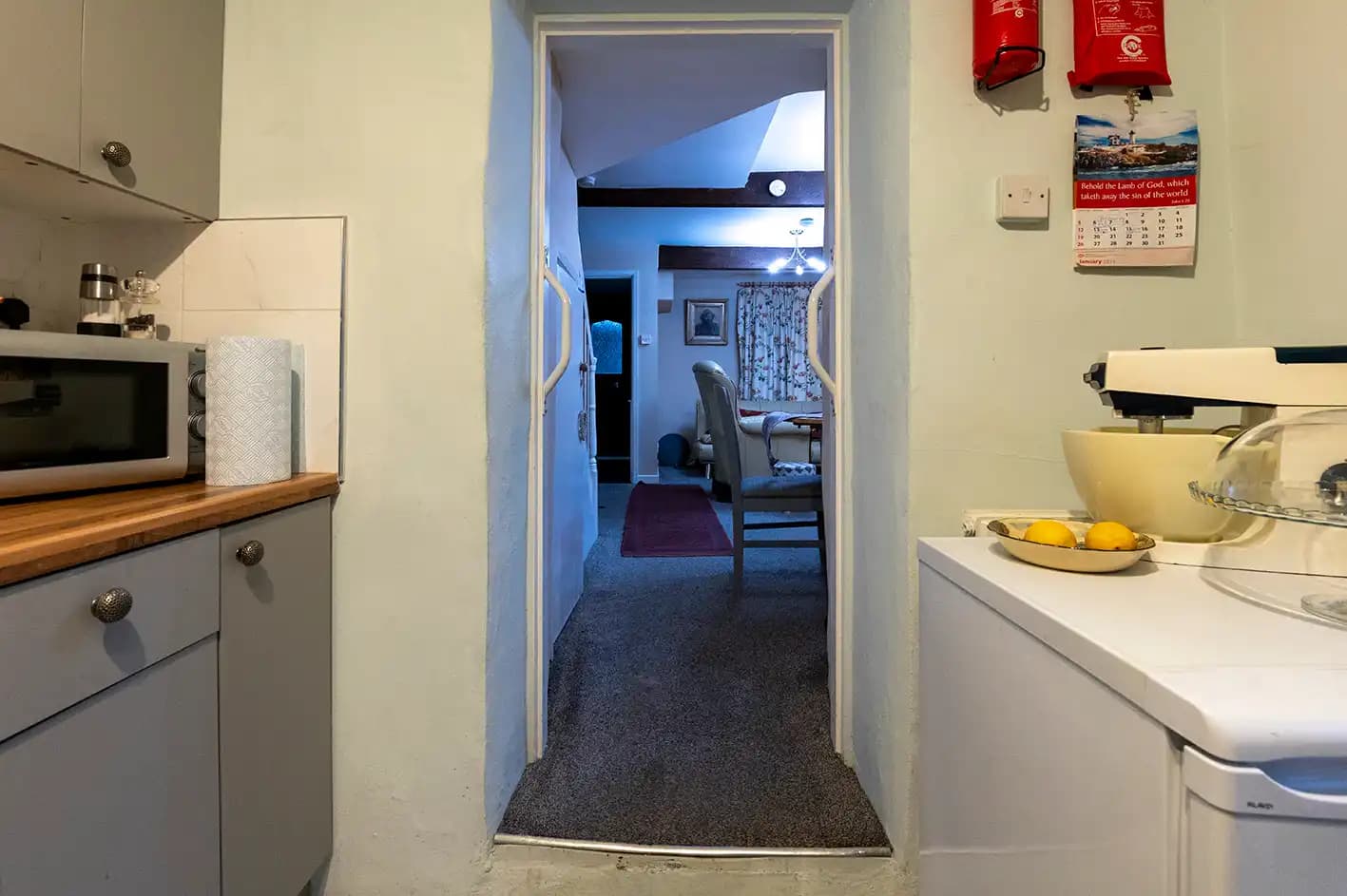 property photo 4 of 27
