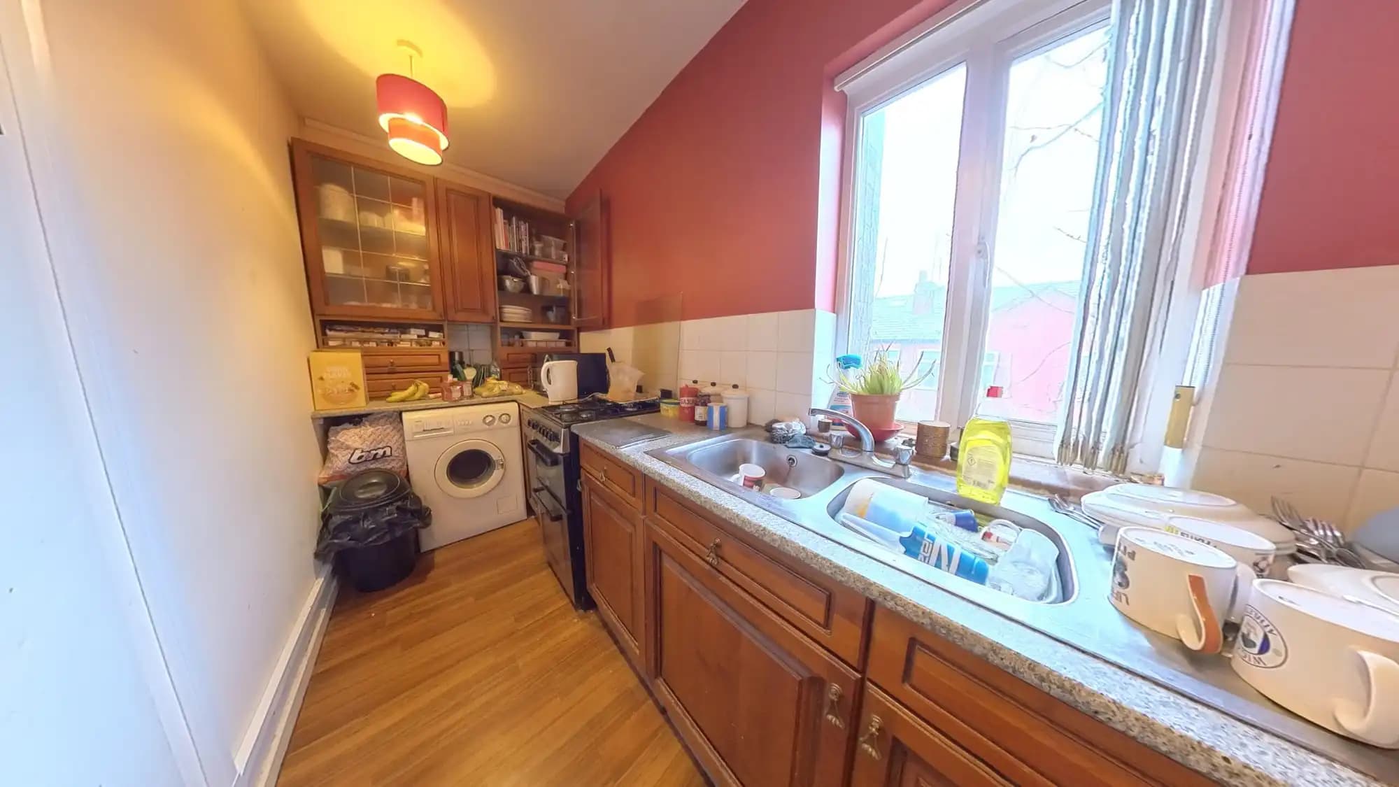 property photo 10 of 28