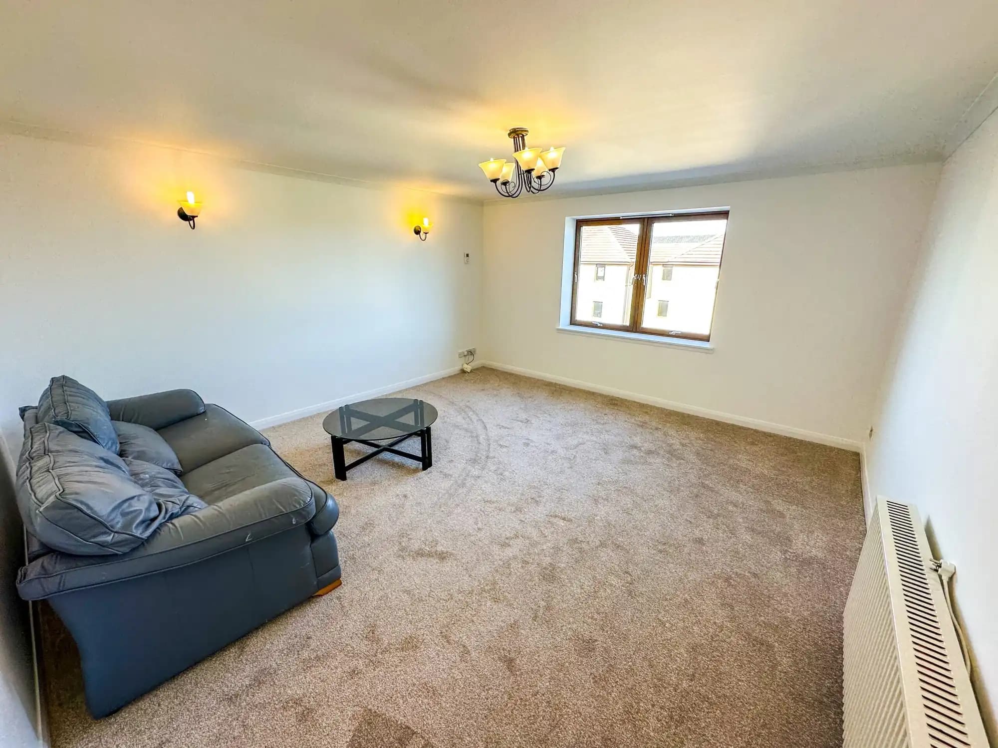 property photo 6 of 23