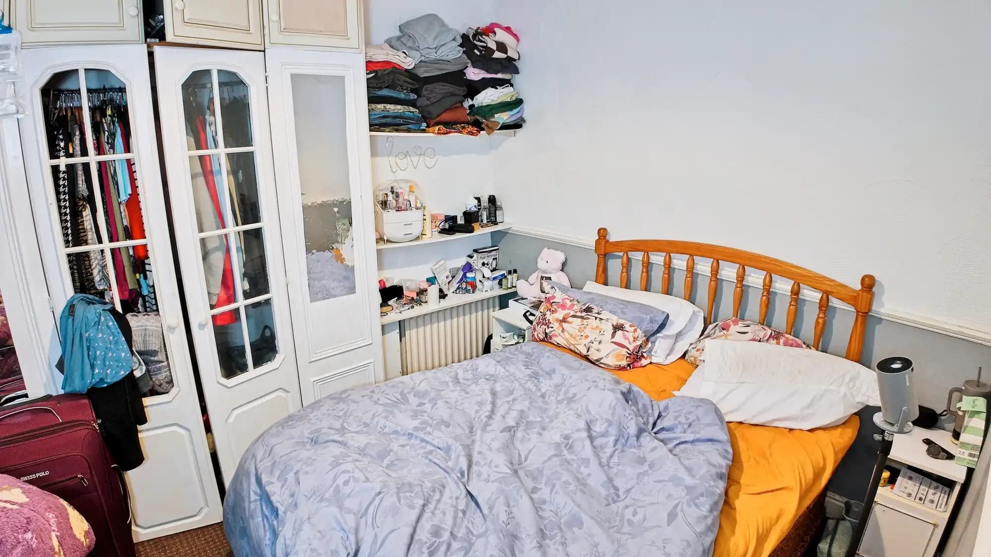 property photo 11 of 17