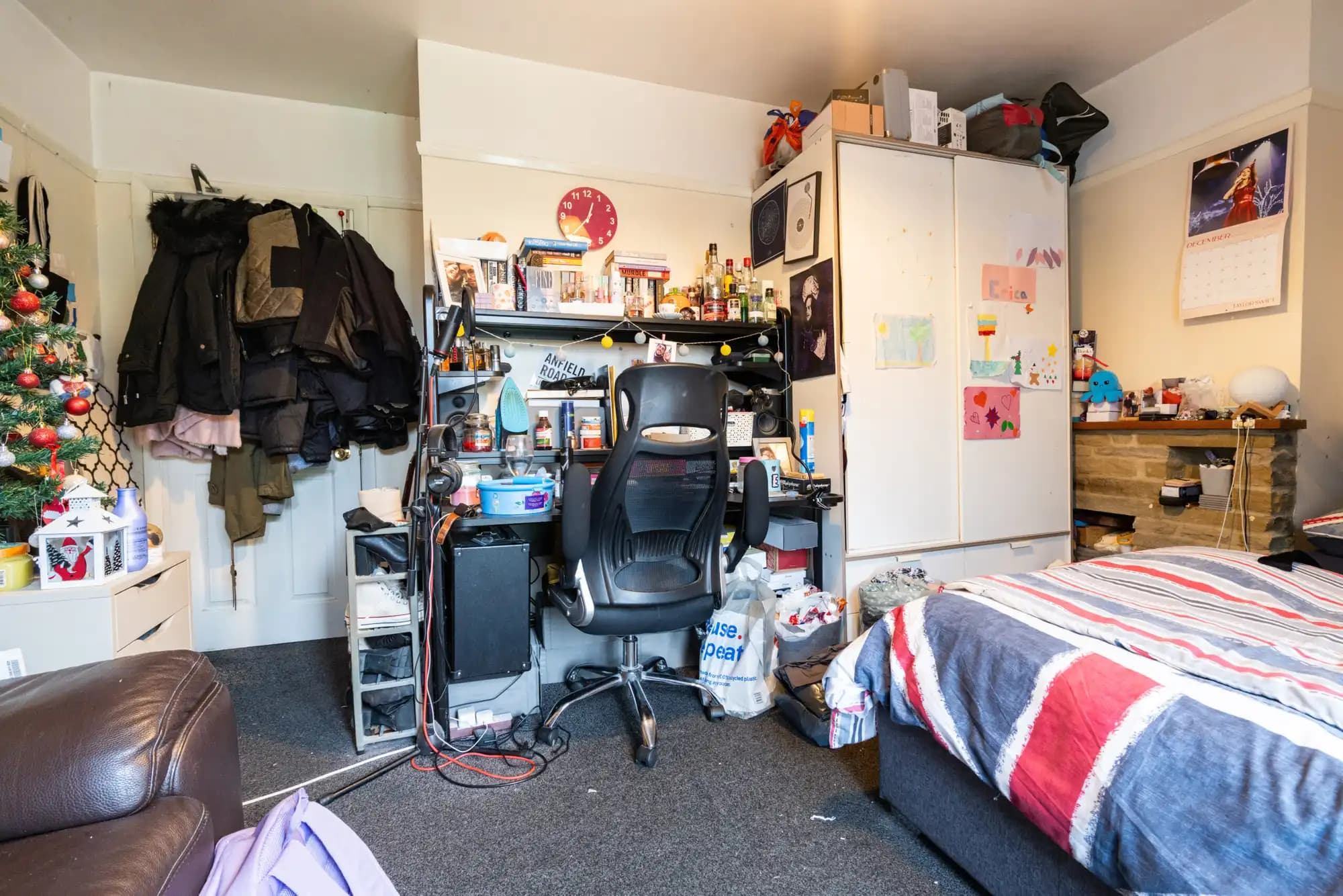 property photo 13 of 25