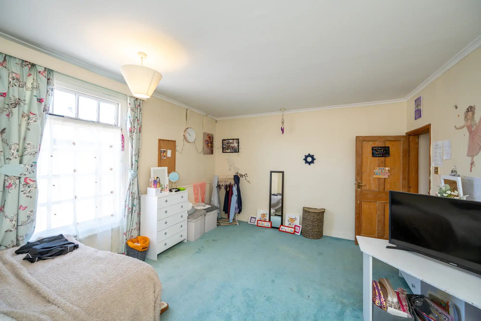 property photo 21 of 42