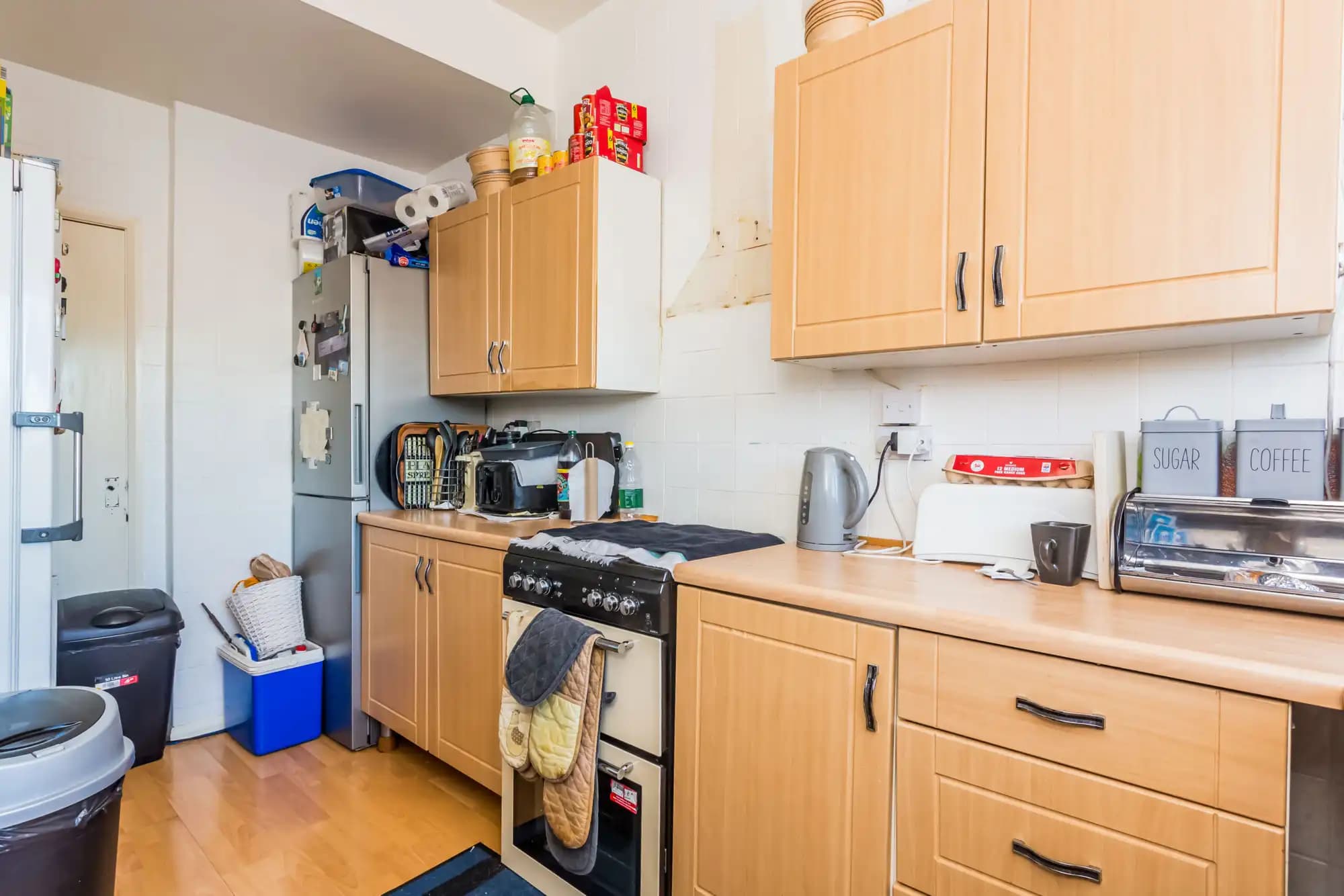 property photo 5 of 16