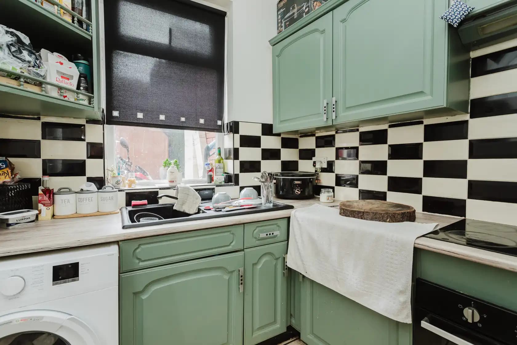 property photo 11 of 17