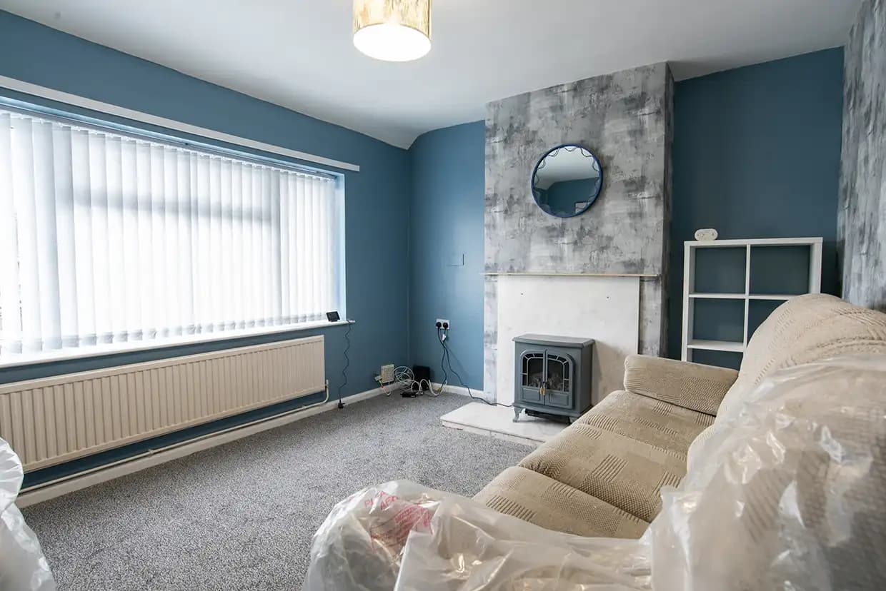 property photo 6 of 12