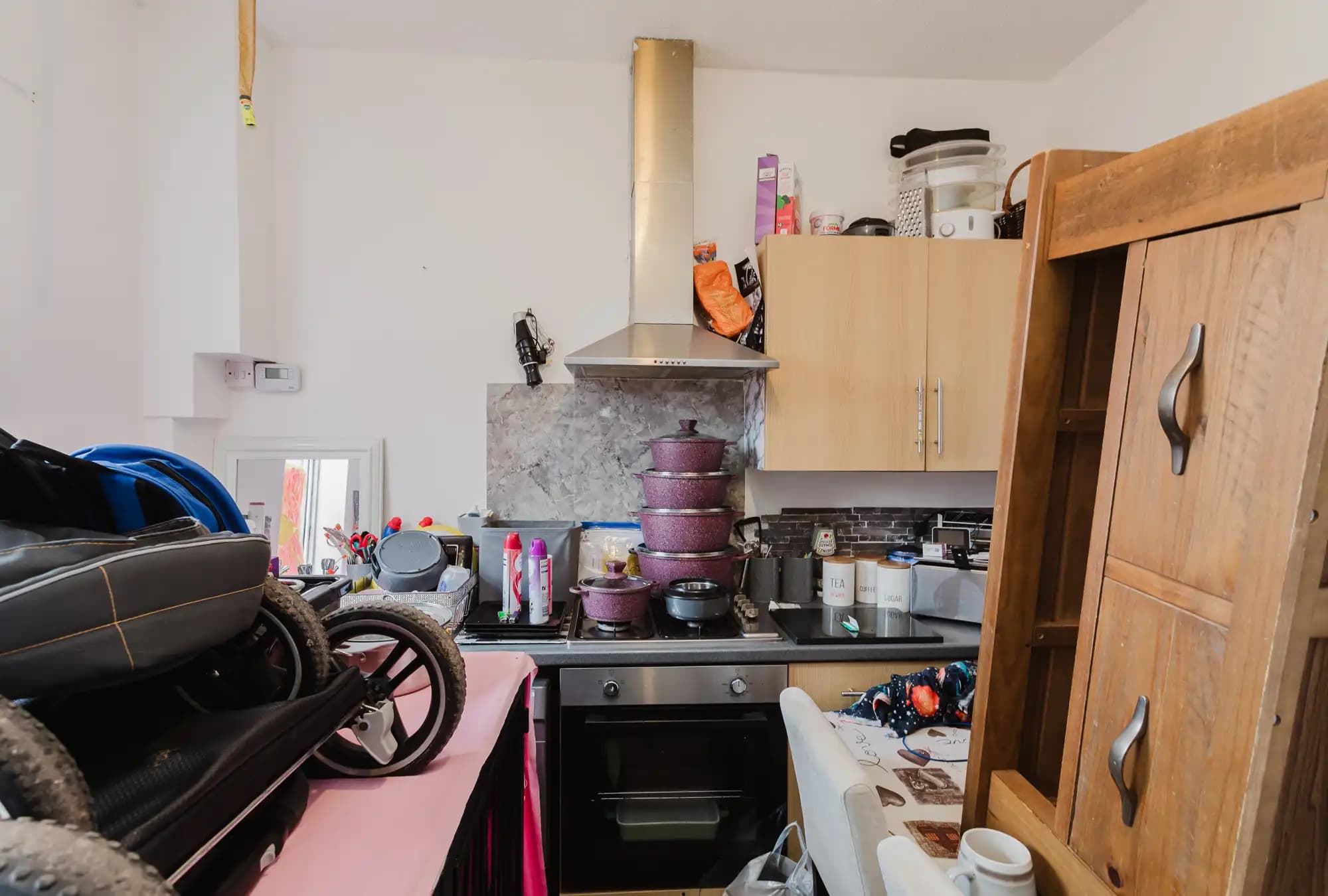 property photo 5 of 12