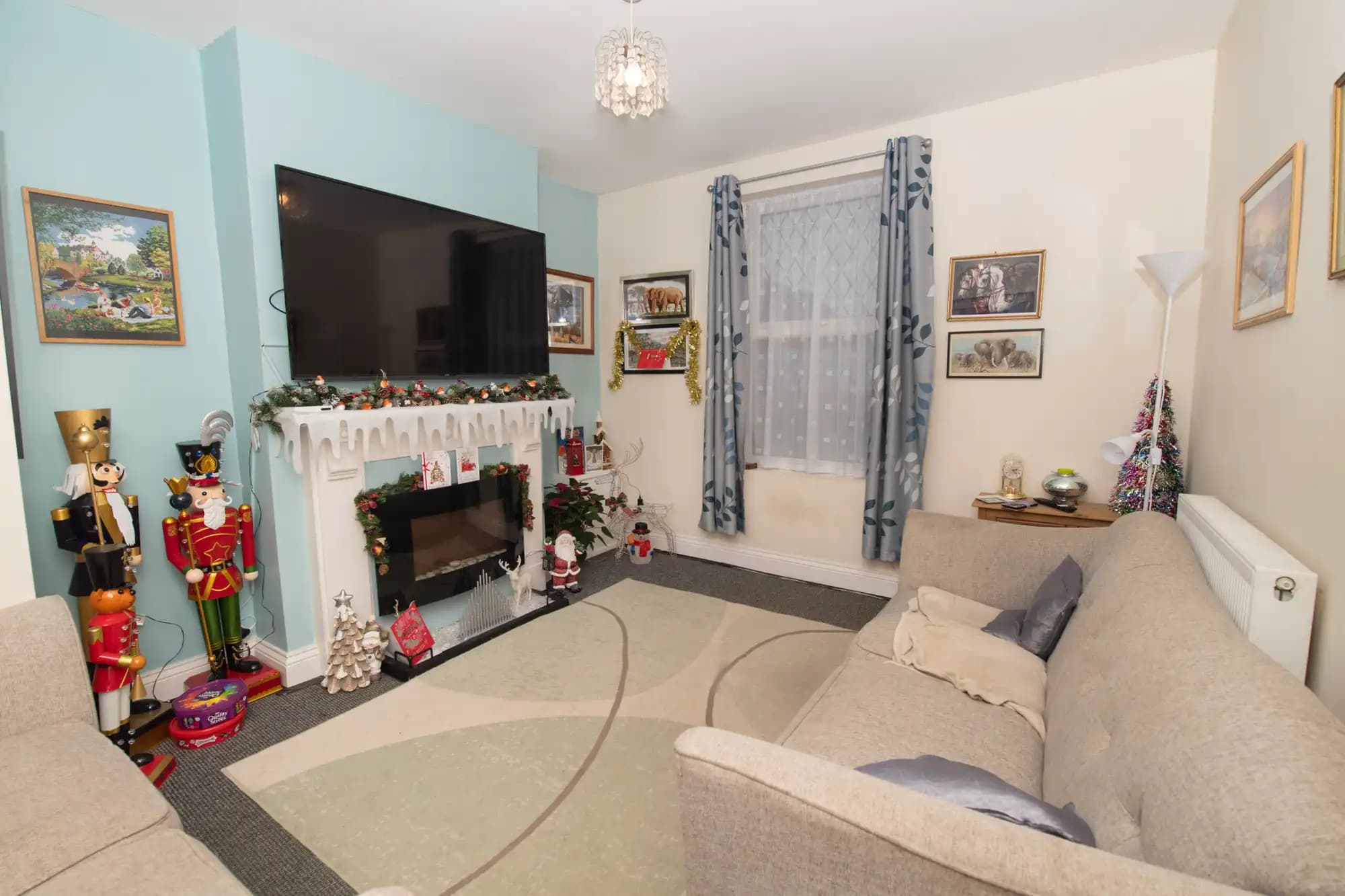 property photo 4 of 22