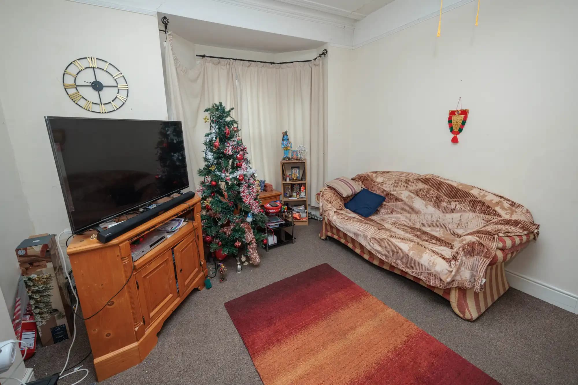 property photo 3 of 28