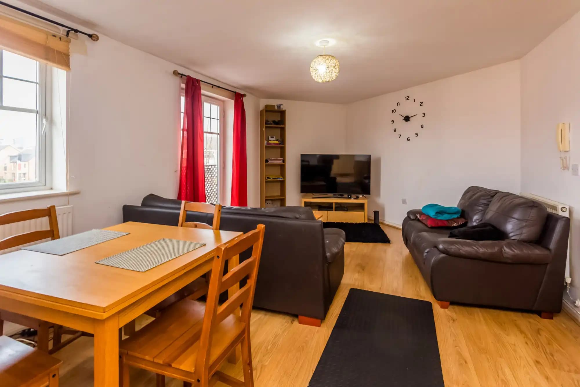 property photo 8 of 13