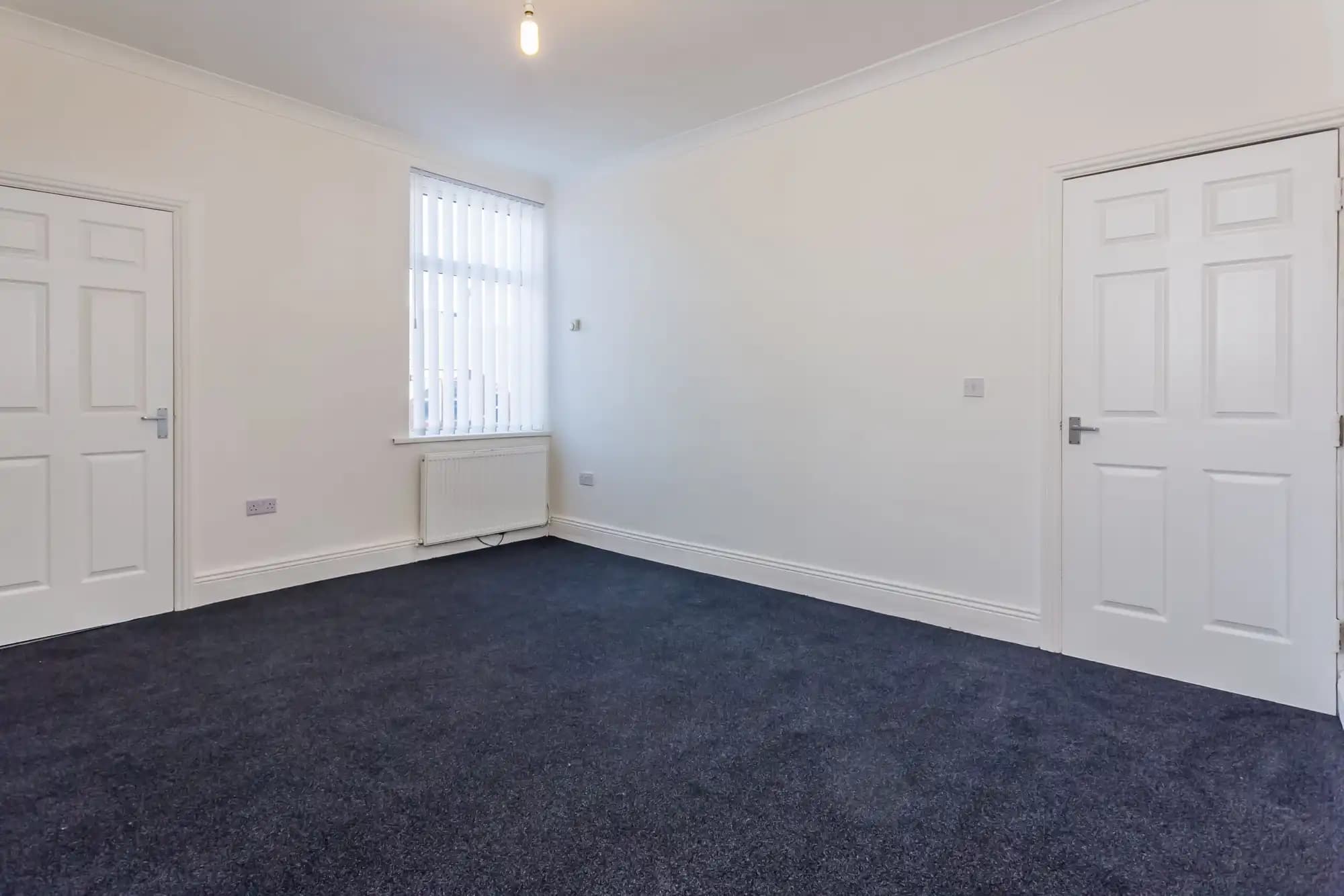 property photo 7 of 18