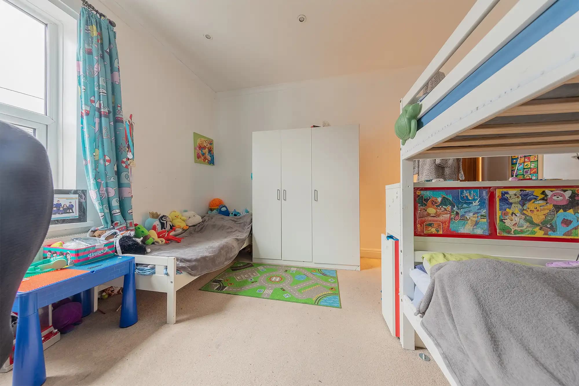 property photo 13 of 22