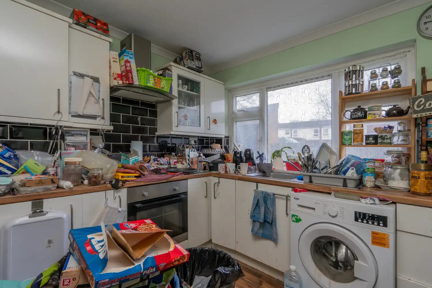 property photo 8 of 18