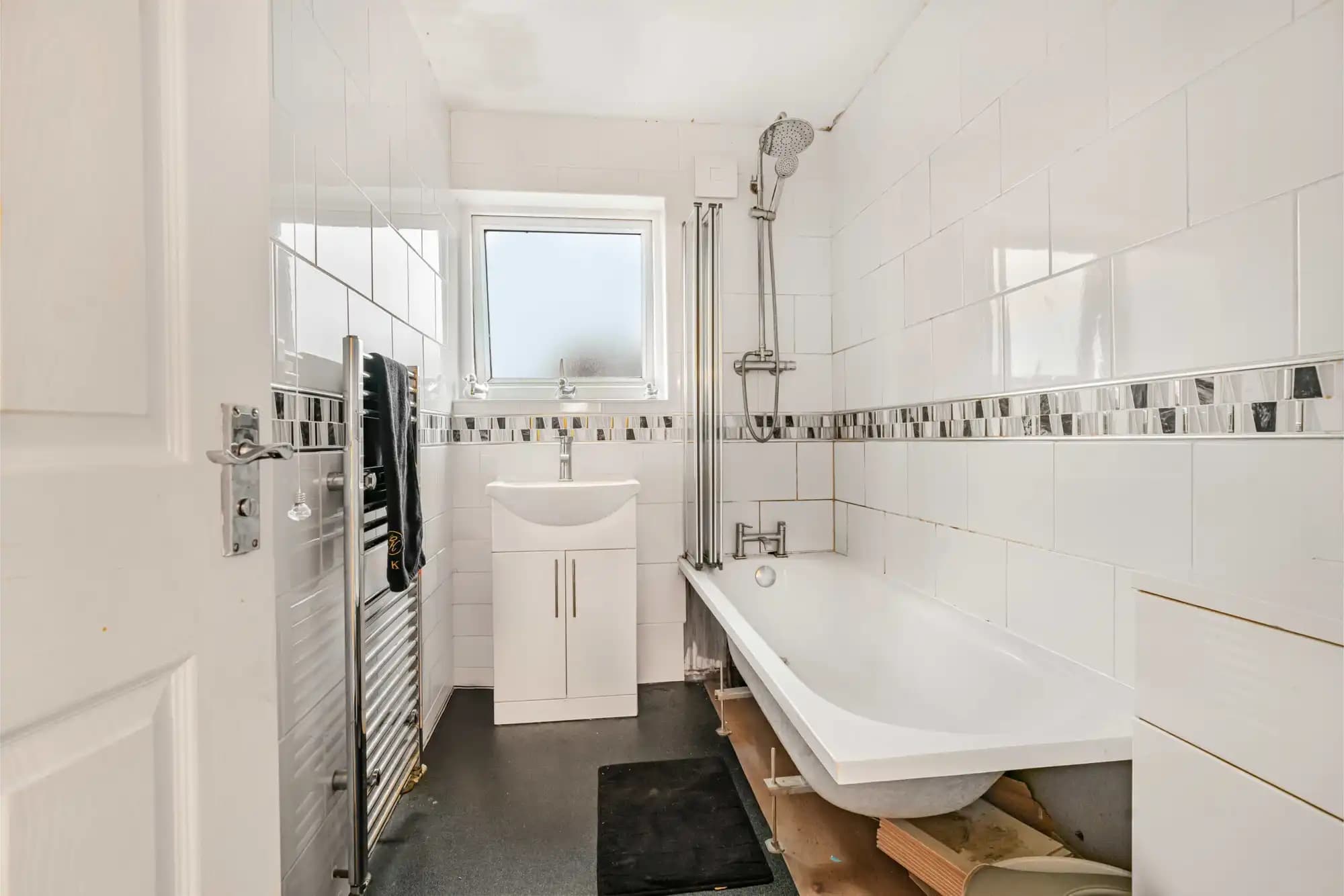property photo 20 of 24