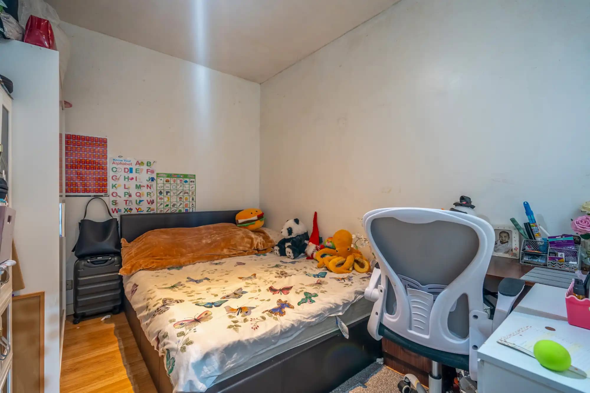 property photo 13 of 19