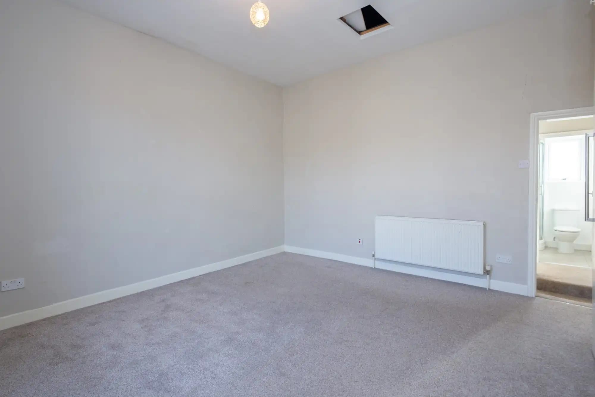 property photo 16 of 23